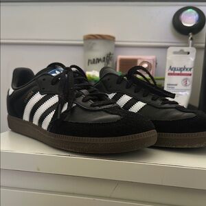 Adidas Black and White Sneakers Classic sambas